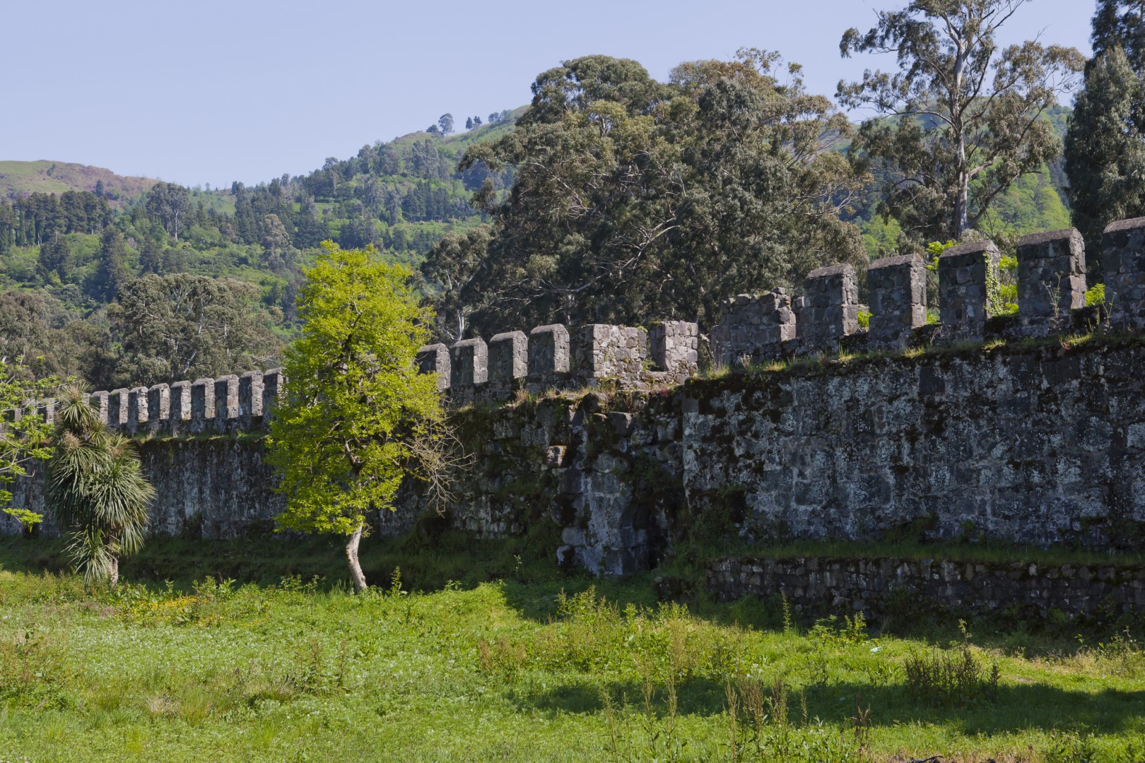 افسانه های مرتبط با قلعه گونیو